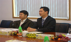 Huang Mengfu, vice chairman of the CPPCC National Committee and Chairman of the Federation of Industry and Commerce, visited the Silver Age technology research